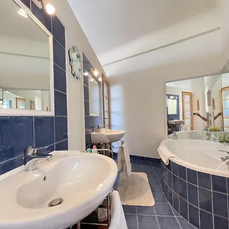 2 Suites Croisette Канны
